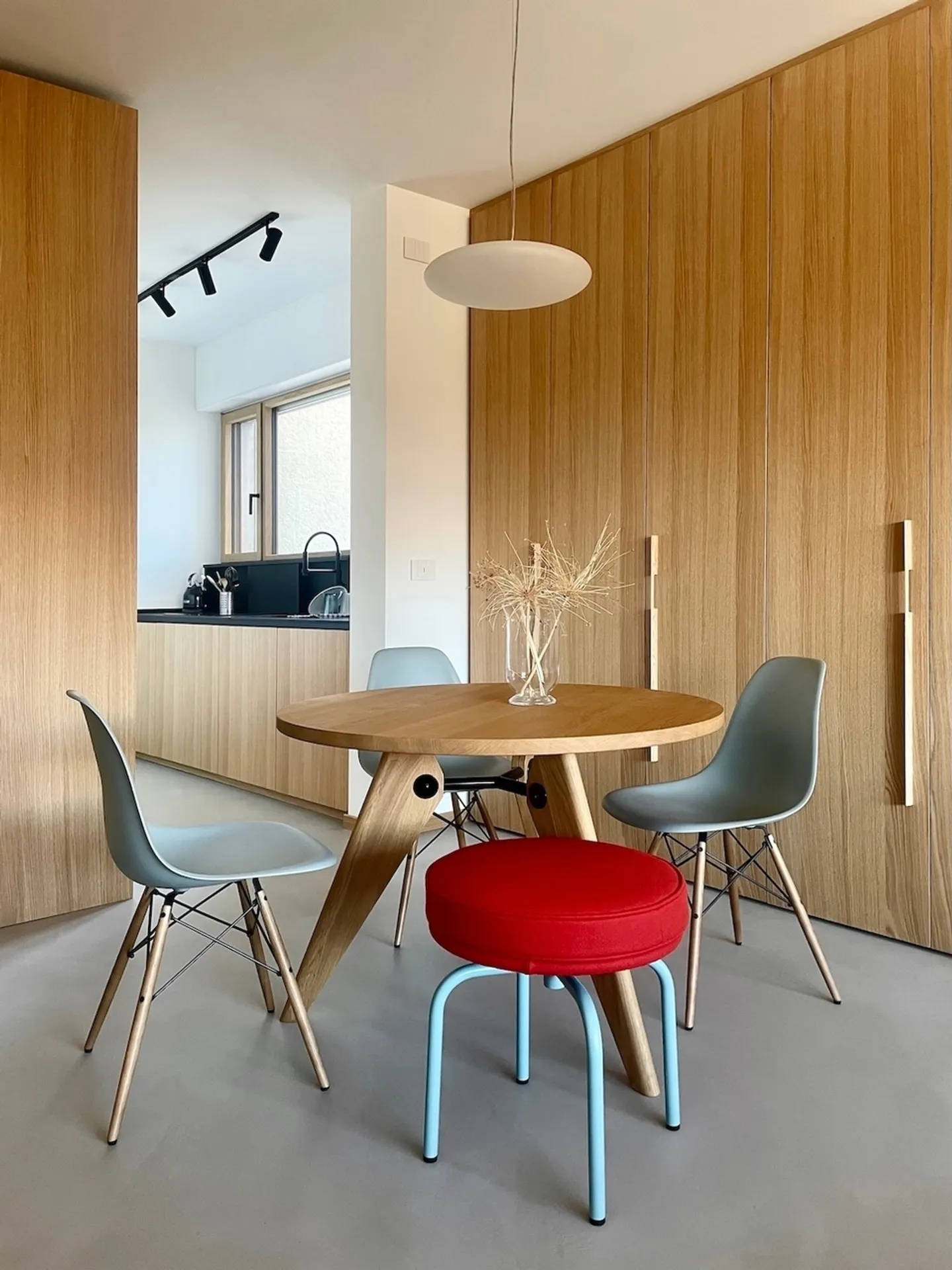 Appartement rénové de 3,5 pièces avec une large vue panoramique - résidence principale ou secondaire - Photo 9 sur 13