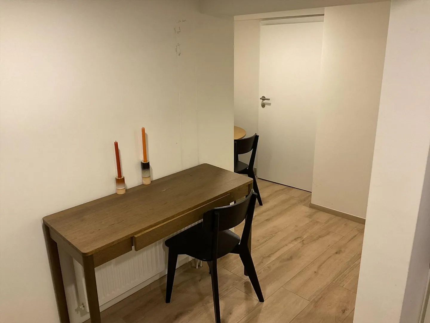 Bellissimo studio nel centro di Hergiswil - Foto 3 di 11
