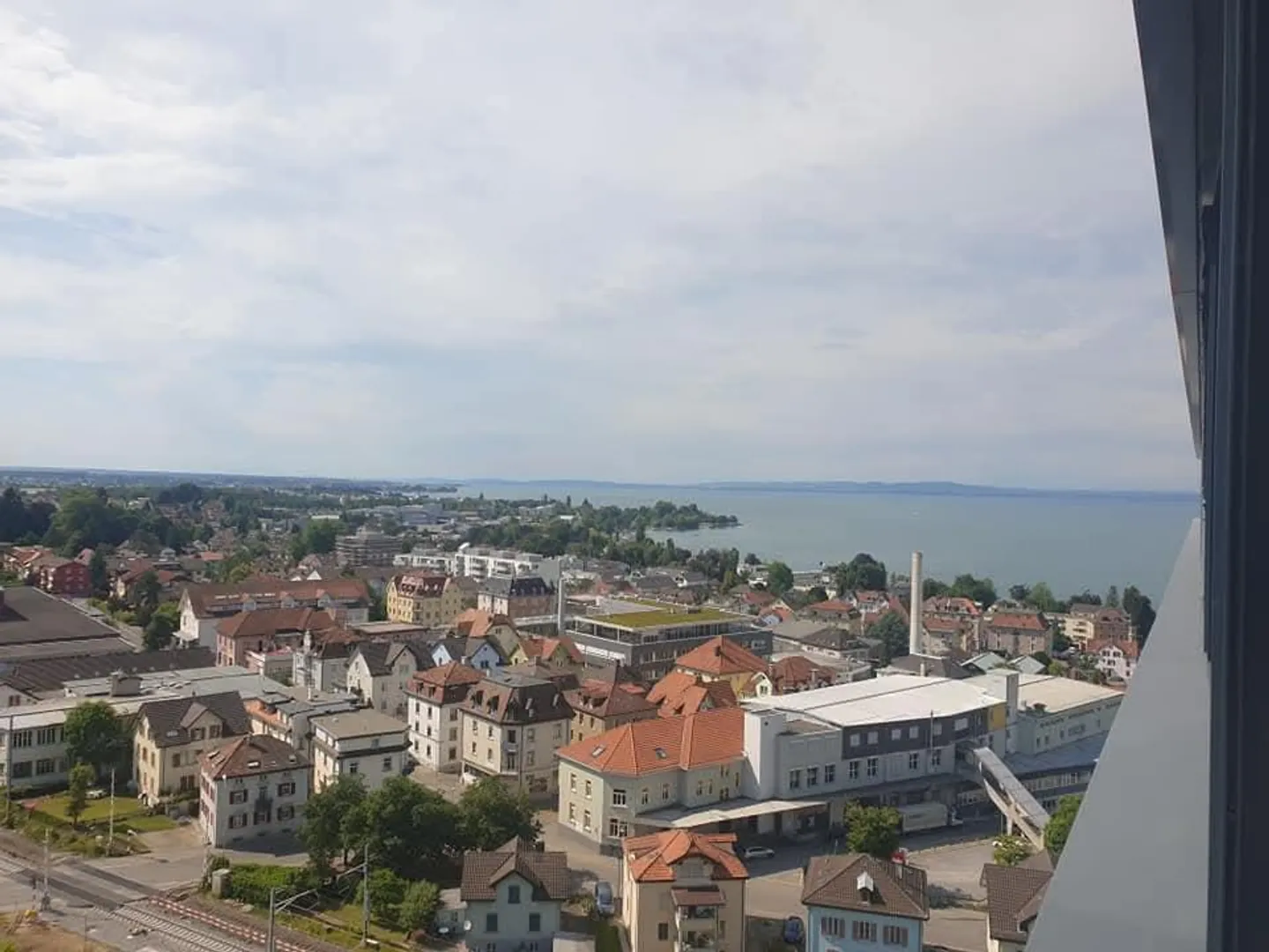 3.5 Room Apartment with View over the Entire Lake Constance 13th Floor - Photo 2 of 16