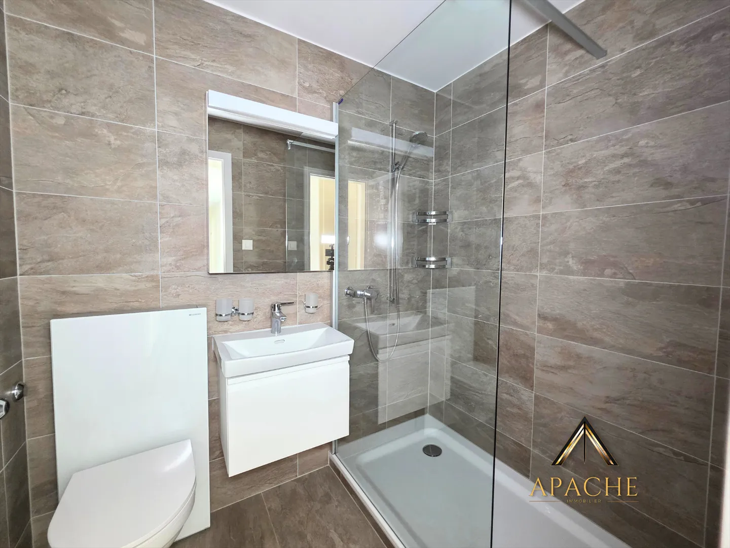 Bright and spacious 7.5-room apartment - Photo 5 of 12