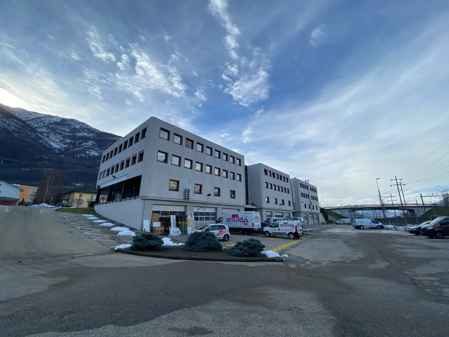 Spazio ufficio in affitto - Foto 2 di 8
