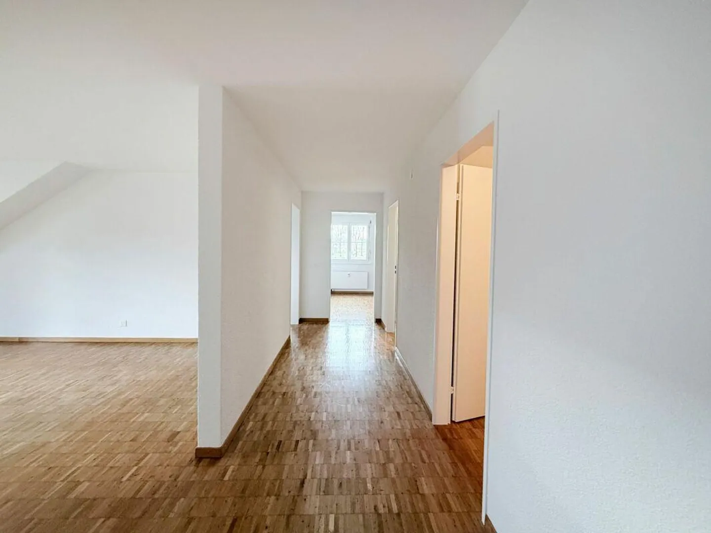 Charmante Dachgeschosswohnung - Foto 2 von 7