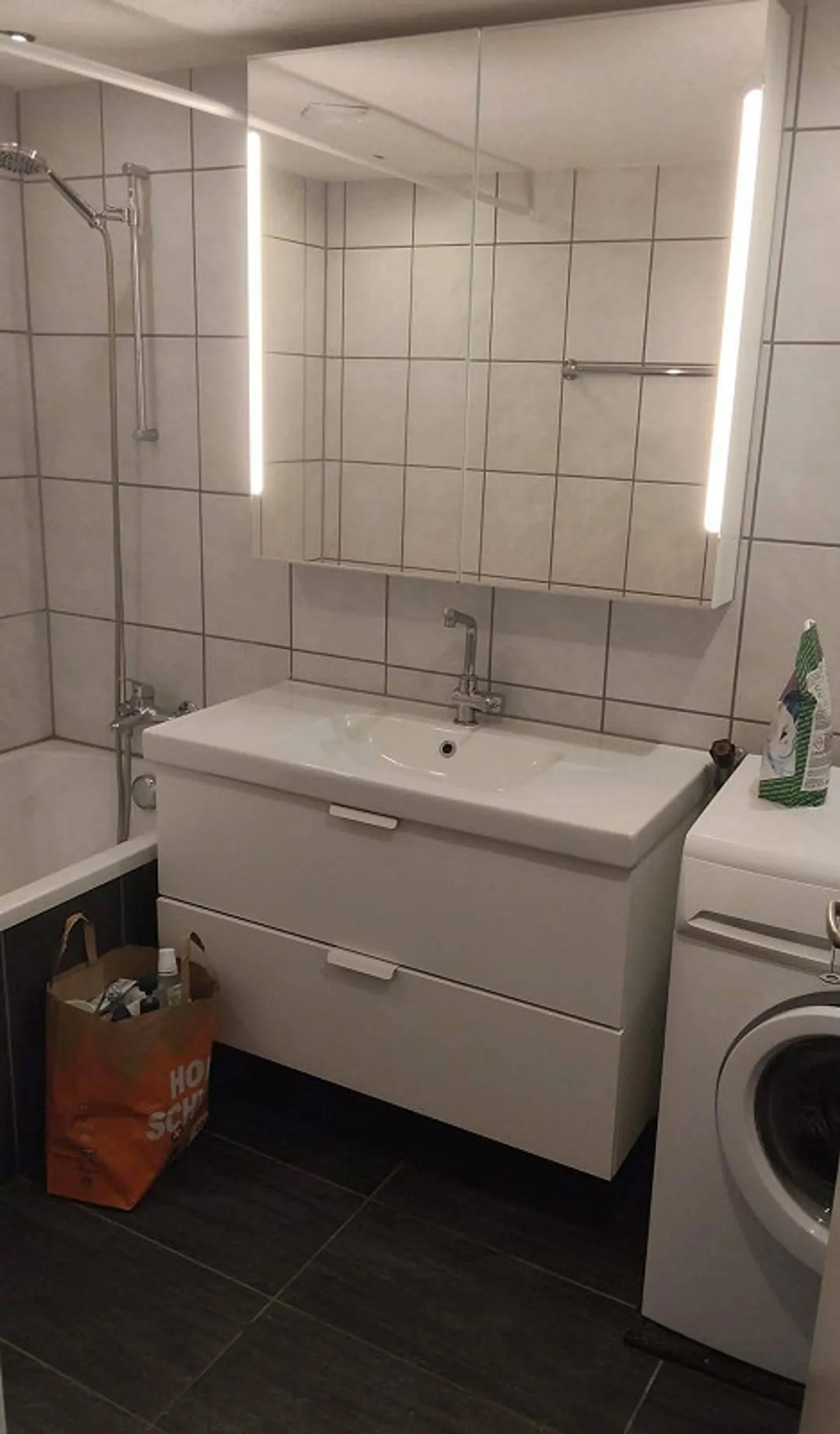 Central 3.5-room apartment for rent in 3150 Schwarzenburg! 🏡 - Photo 5 of 8
