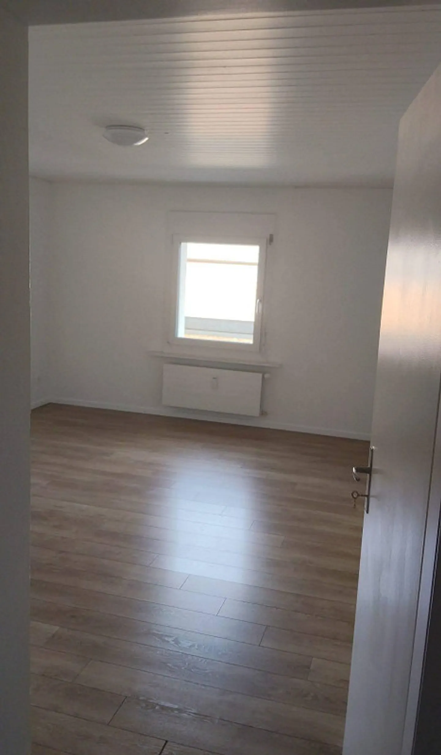 Central 3.5-room apartment for rent in 3150 Schwarzenburg! 🏡 - Photo 6 of 8