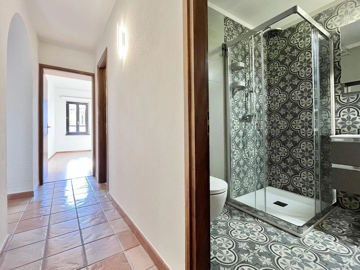 Rent 3.5 in the historic House of Reason in Sonvico - Photo 9 of 9