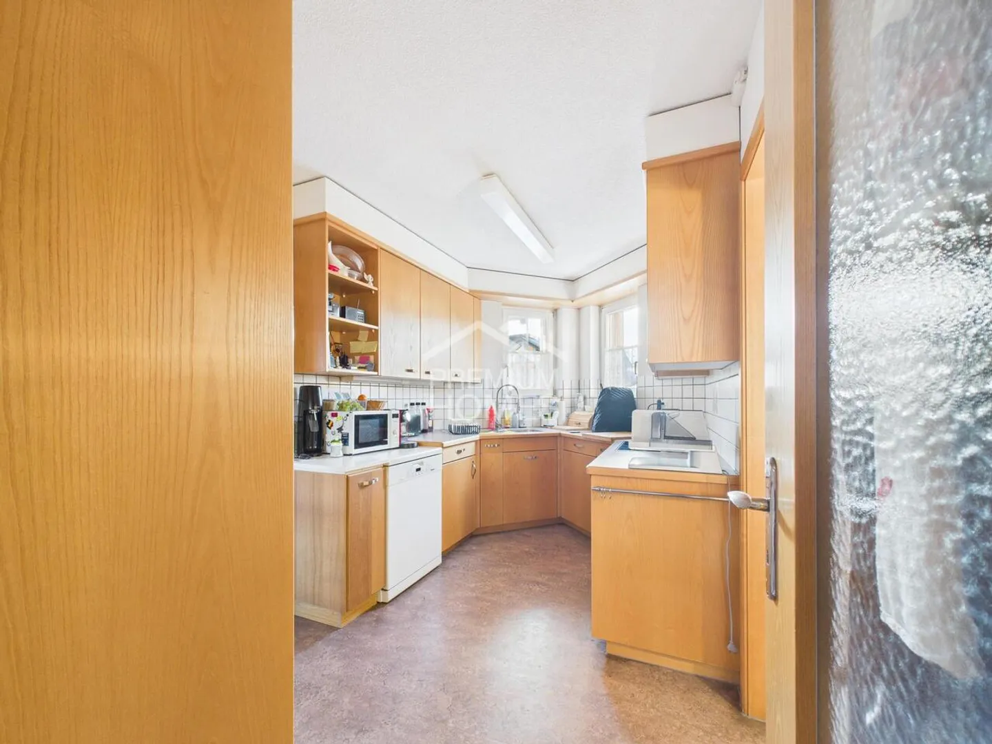 A PLACE READY FOR YOUR NEXT CHAPTER - Photo 4 of 8