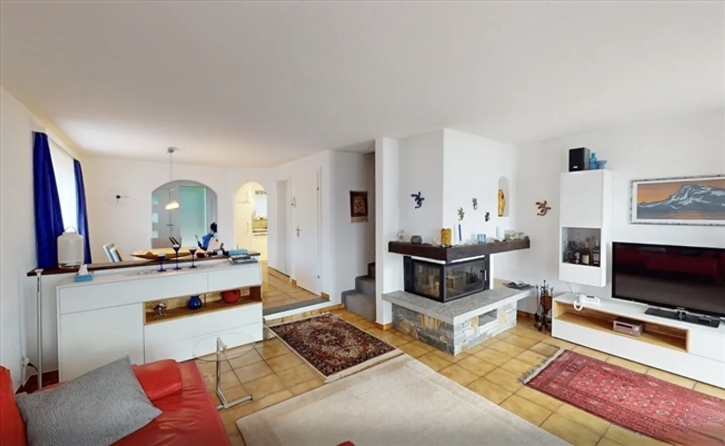 Maison individuelle avec piscine extérieure et vue sur le lac - Photo 8 sur 20