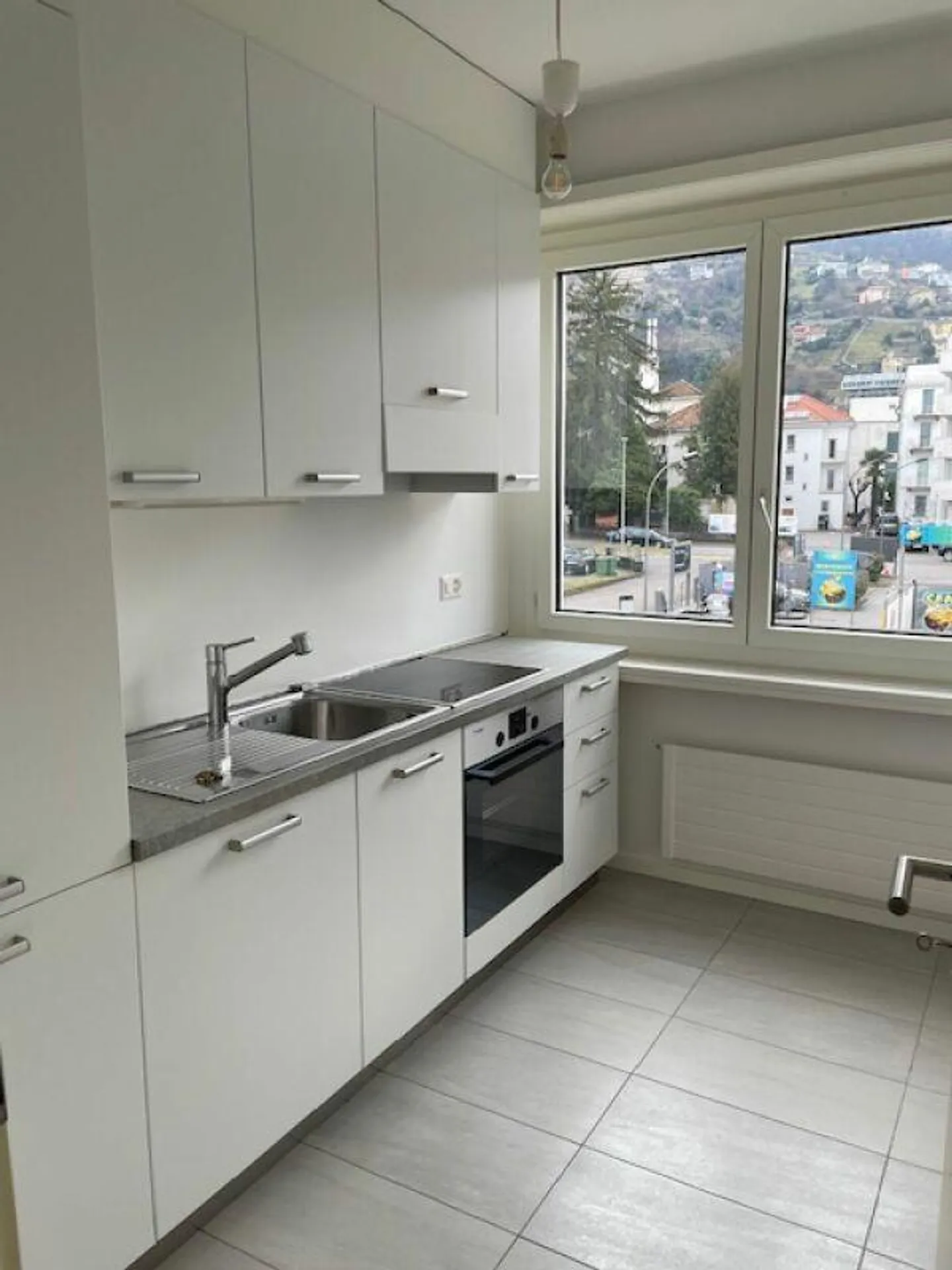 Helle und zentrale 2.5 Wohnung zu vermieten - Foto 2 von 6