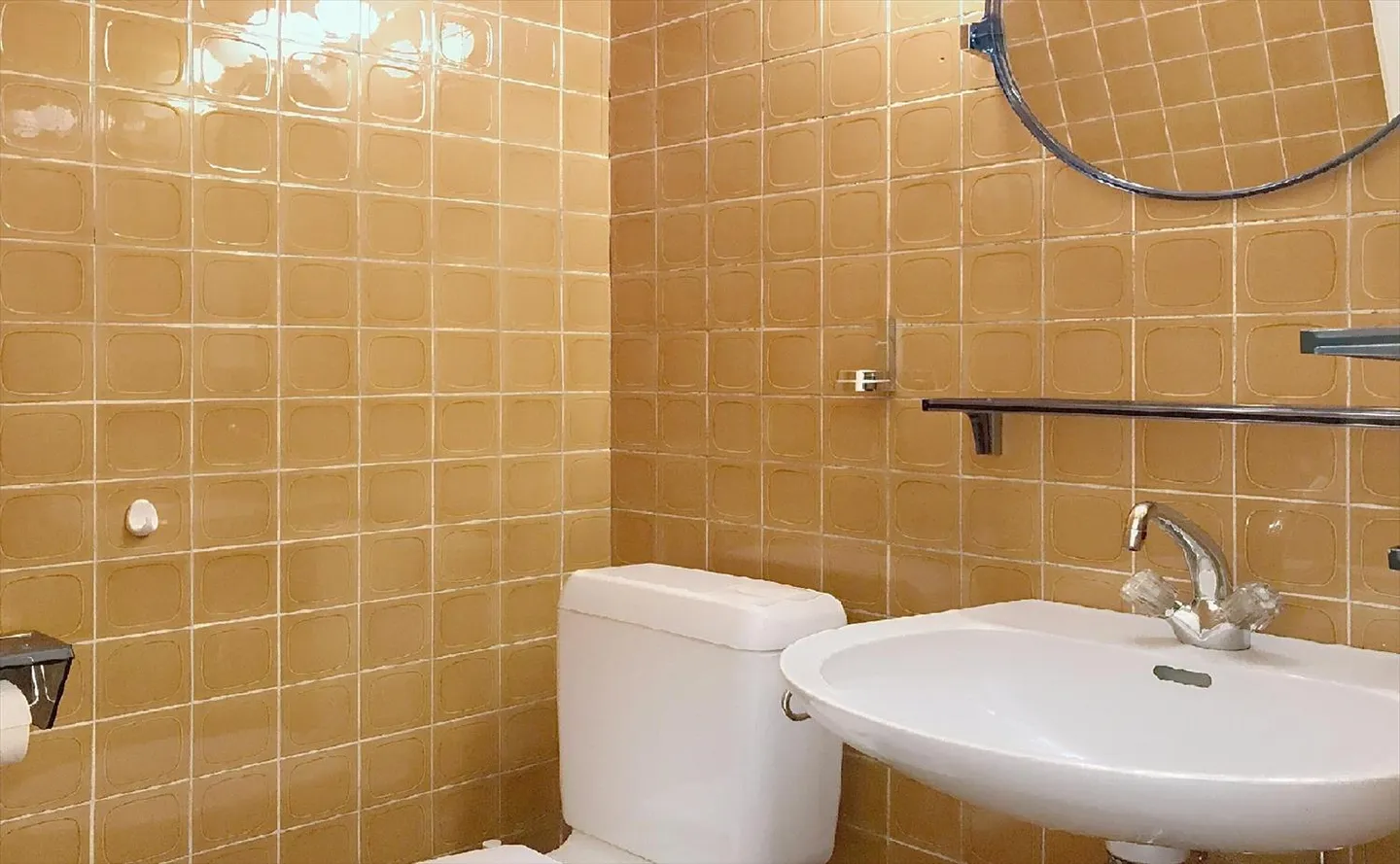 Bel appartement lumineux avec balcon surplombant le lac et le Jura - Photo 4 sur 8