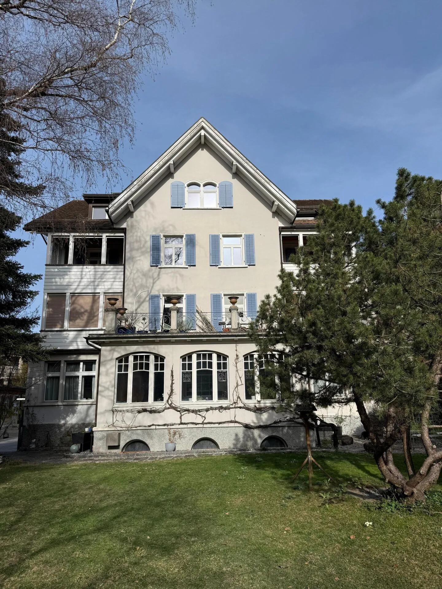 Vivre dans le parc : Appartement de rêve élégant avec terrasse à Chur - Photo 3 sur 14