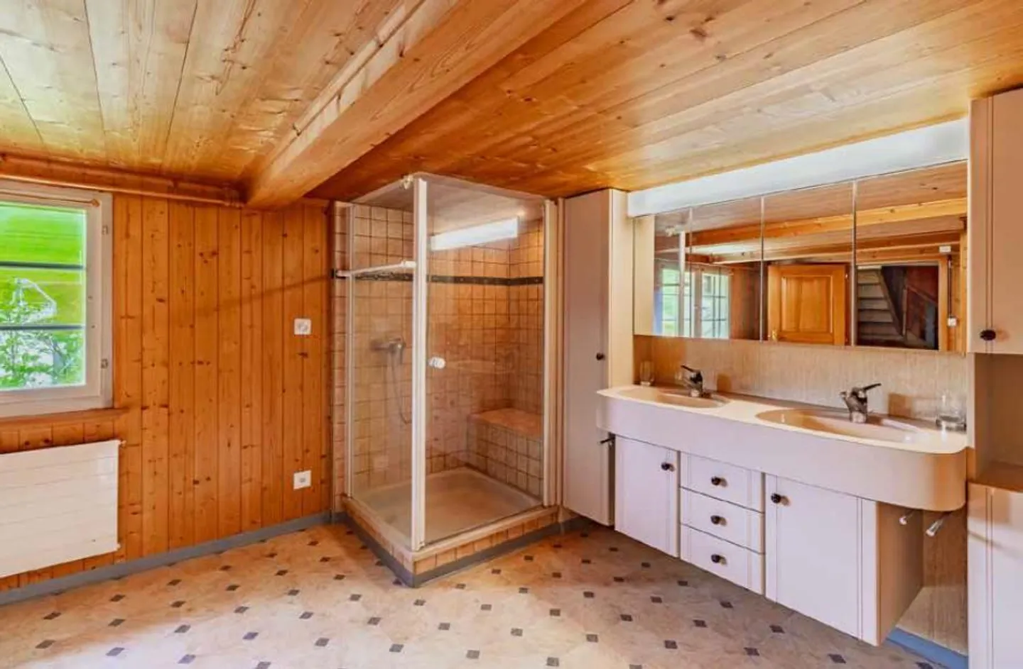 Spacious 6.5 Room - Single Family House - Photo 7 of 12