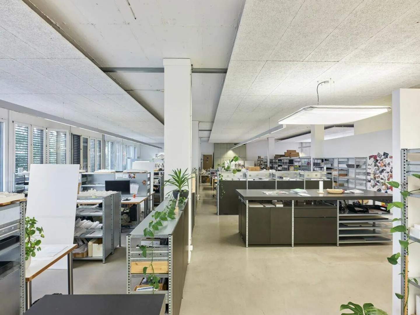 Ground floor space - central, spacious, with expansion if desired - Photo 5 of 12