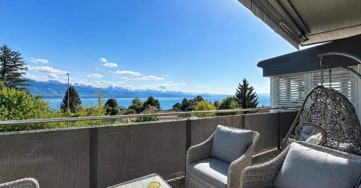 Lake View Apartment in Lutry - Photo 3 of 6