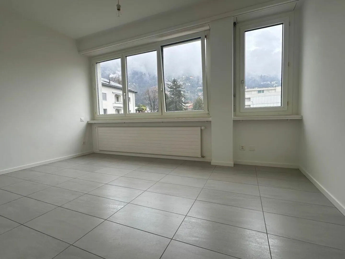 Helle und zentrale 2.5 Wohnung zu vermieten - Foto 6 von 6