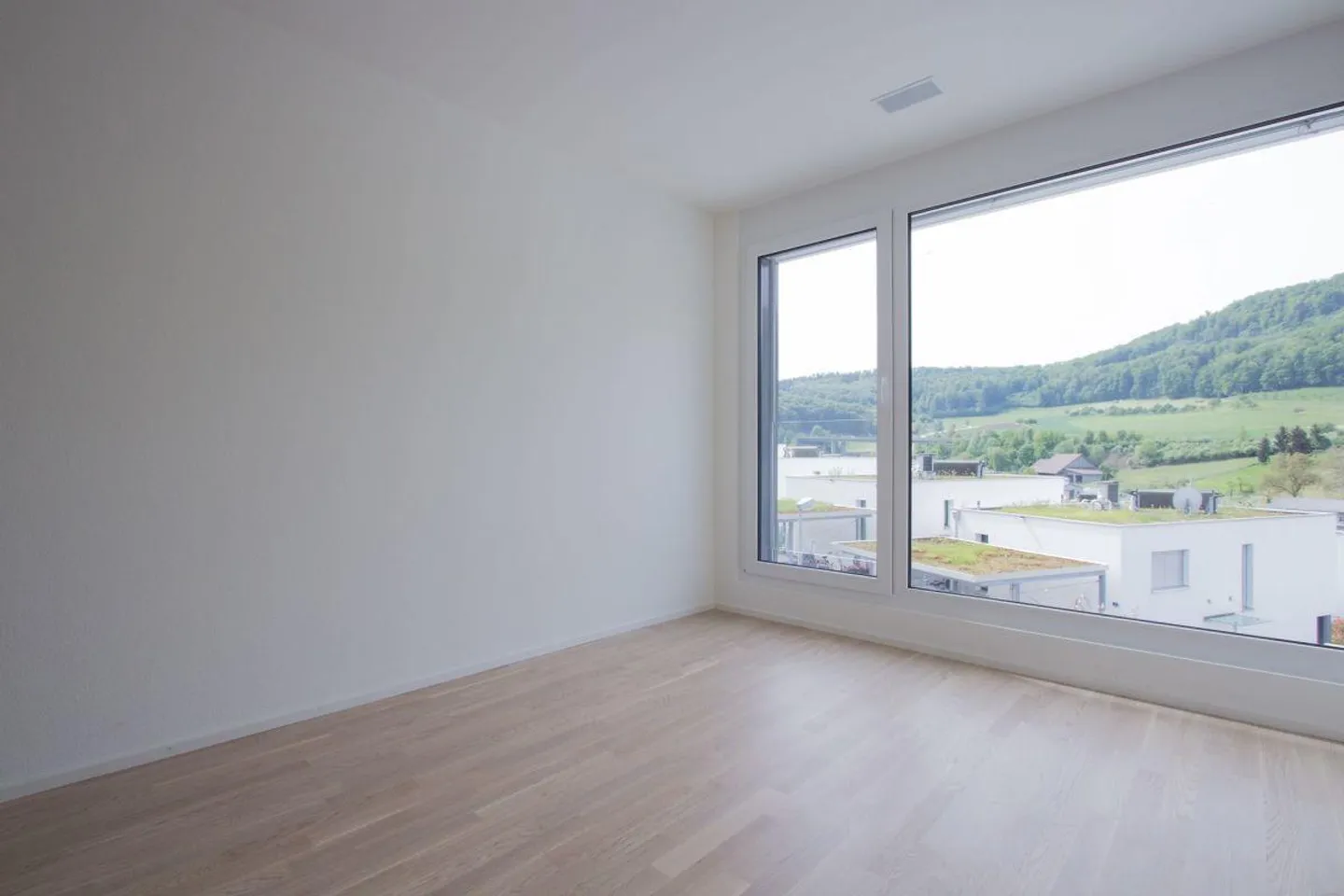 Moderna casa unifamiliare di 5,5 stanze in standard Minergie ad Arisdorf - Foto 10 di 18