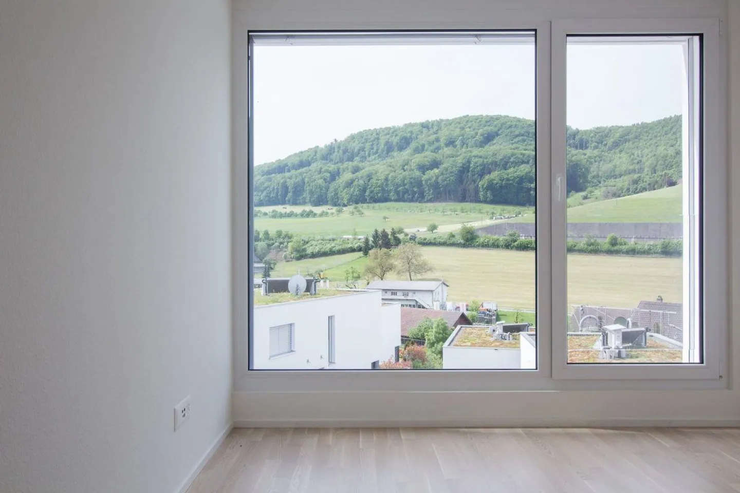 Moderna casa unifamiliare di 5,5 stanze in standard Minergie ad Arisdorf - Foto 11 di 18