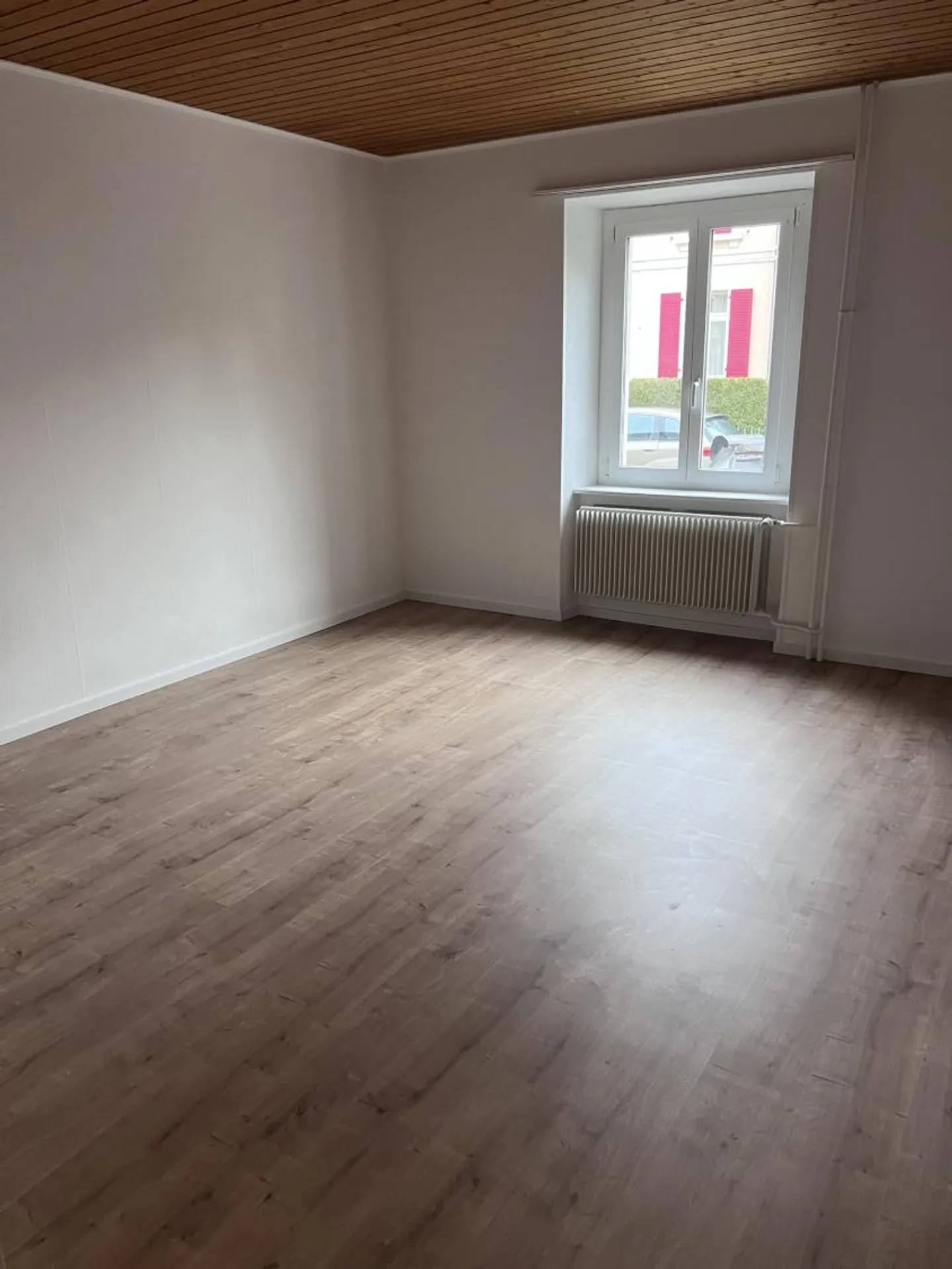 Appartement rénové dans un quartier calme - Photo 5 sur 8