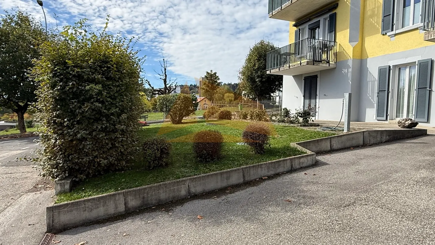 Maison Familiale avec Deux Appartements - Photo 12 sur 13
