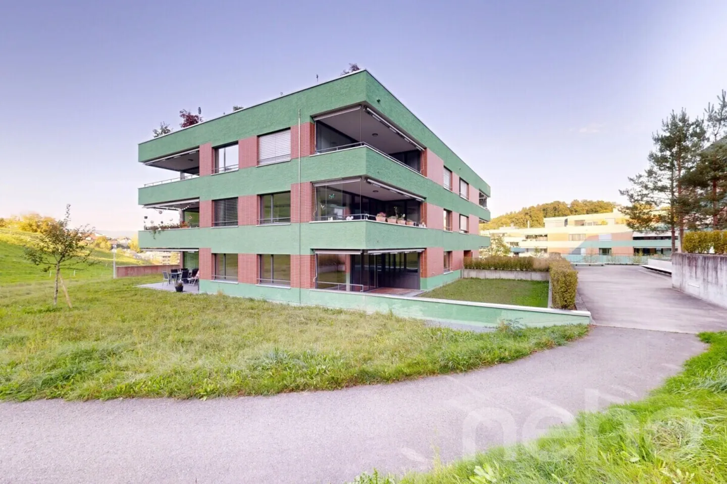 Appartamento giardino esclusivo di 3,5 locali con grande area esterna - Foto 1 di 12