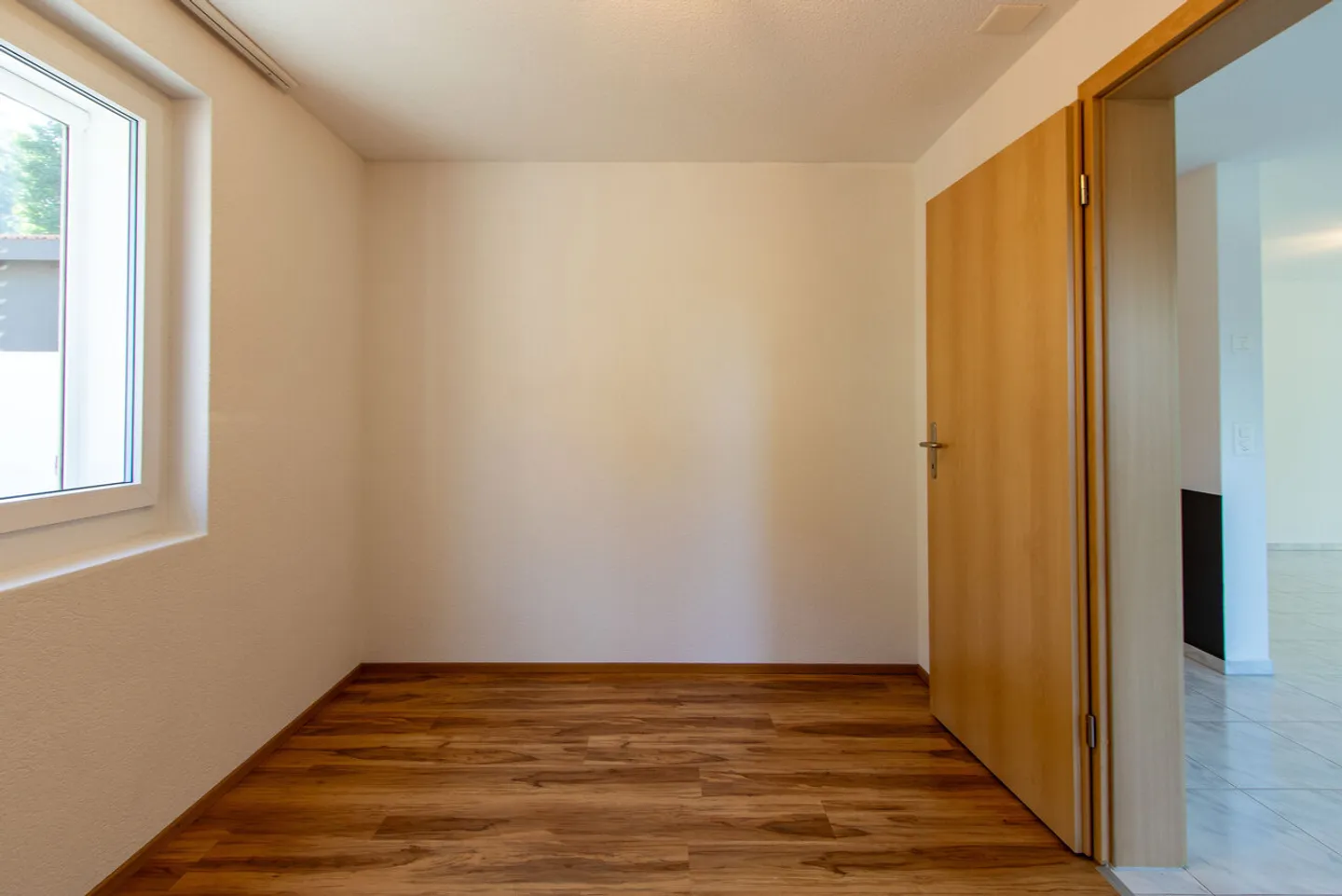 5.5-ROOM SINGLE-FAMILY HOUSE WITH UNOBSTRUCTED VIEW INTO NATURE - Photo 11 of 22