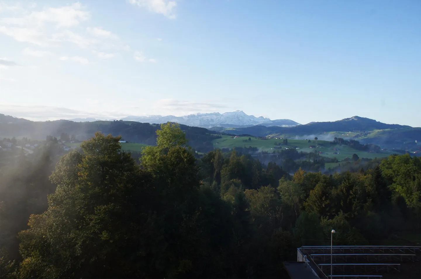 Magnifique appartement en attique de 4,5 pièces avec vue sur le Säntis - Photo 1 sur 10