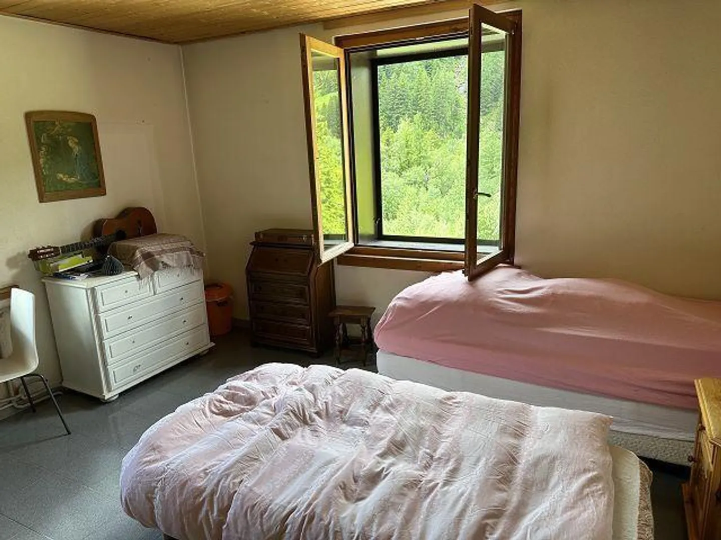 Hotel Moesa in una posizione molto tranquilla e soleggiata con vista / albergo Moesa... - Foto 10 di 34