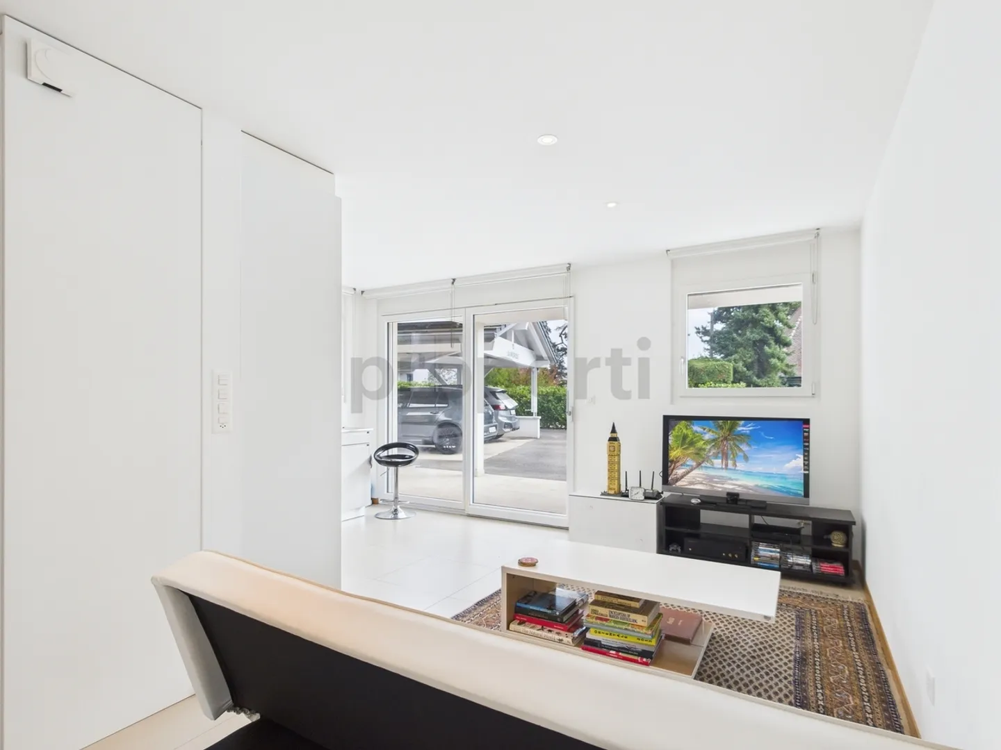 Modernes möbliertes 2,5-Zimmer-Apartment, Preis alles inklusive - Foto 1 von 9