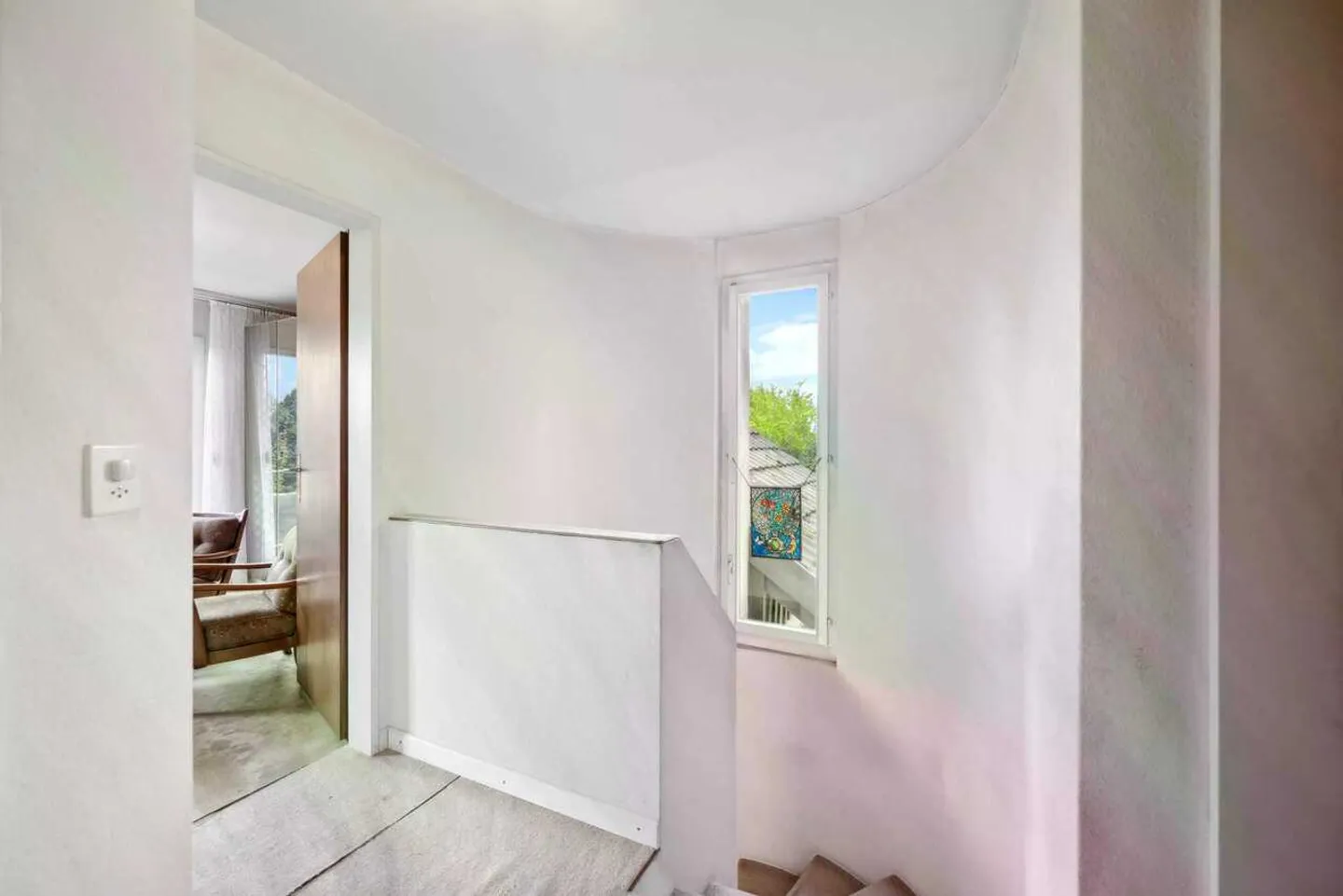 Casa angolare 5 locali con giardino ad Affoltern am Albis - in vendita - Foto 2 di 11