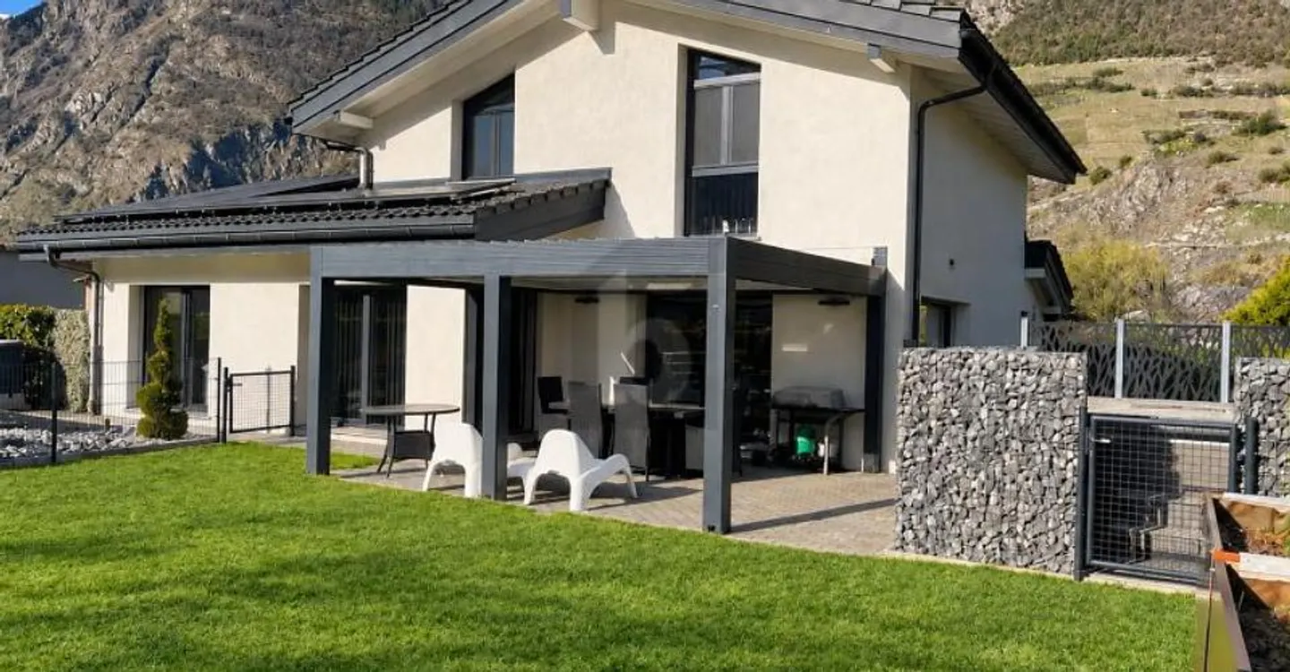 AUSGEZEICHNET, JACUZZI UND PREMIUM-AUSRÜSTUNG - Foto 1 von 4