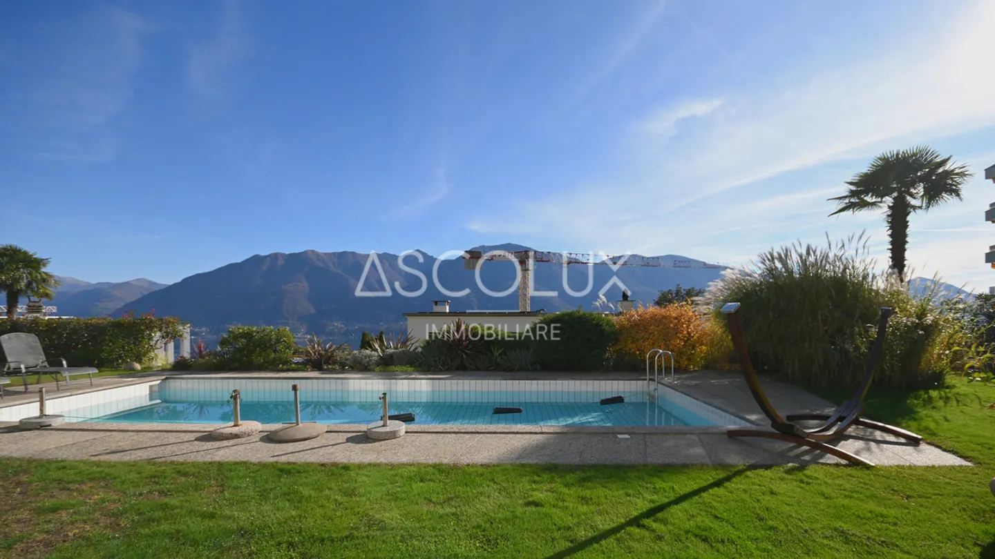 Charming 2.5-room apartment in residence with pool, also usable as a holiday home - Photo 6 of 13