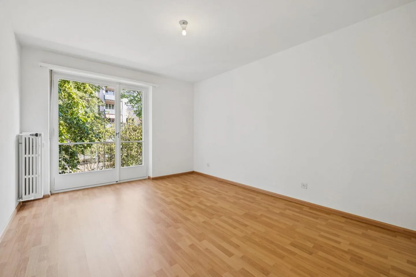 Appartement spacieux de 2 pièces à Bâle - Photo 2 sur 7