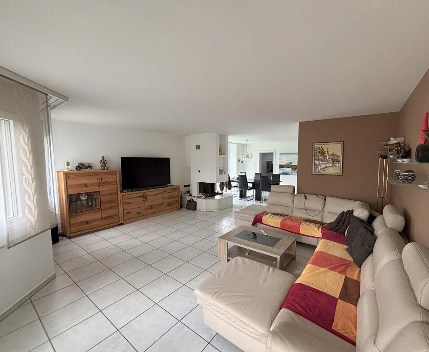 Casa familiare semi-indipendente esclusiva in una posizione tranquilla - Foto 3 di 6