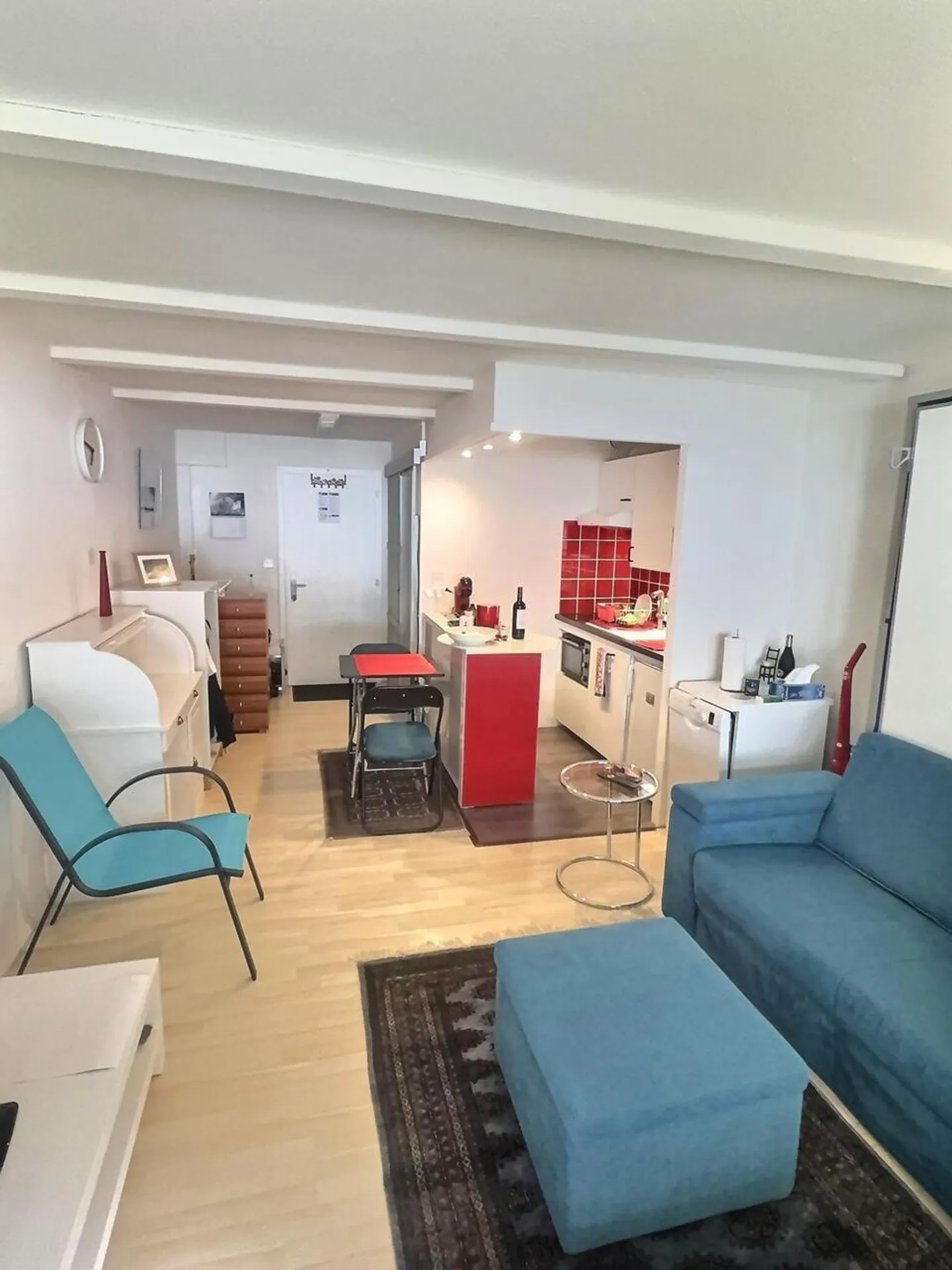 Super Studio mit privatem Garten in besetzter Leibrente ohne Miete, begrenzt auf 5 Jahre. - Foto 3 von 13