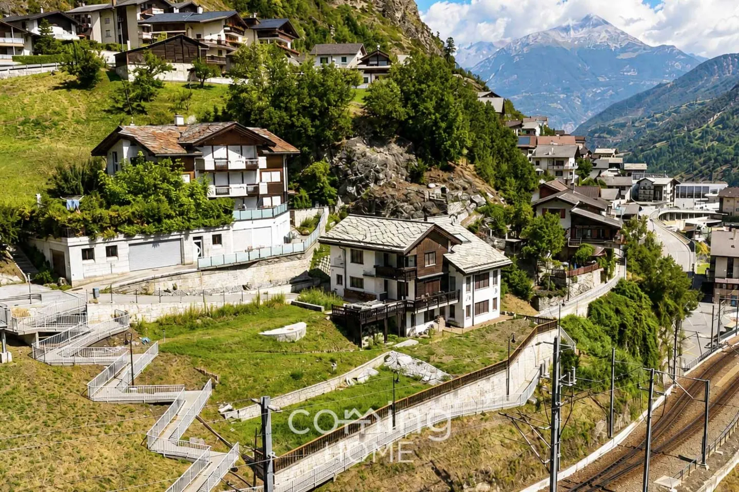Posto soleggiato nel Vispertal: la tua casa familiare con giardino, camino e appartamento indipendente - Foto 17 di 19