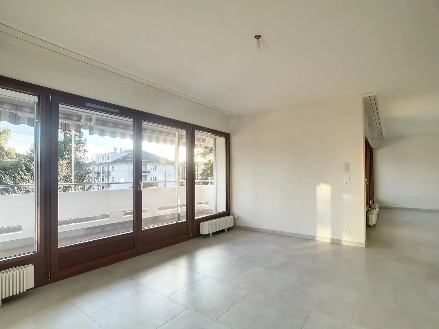 Magnifique appartement de 5,5 pièces au 1er étage. - Photo 2 sur 7