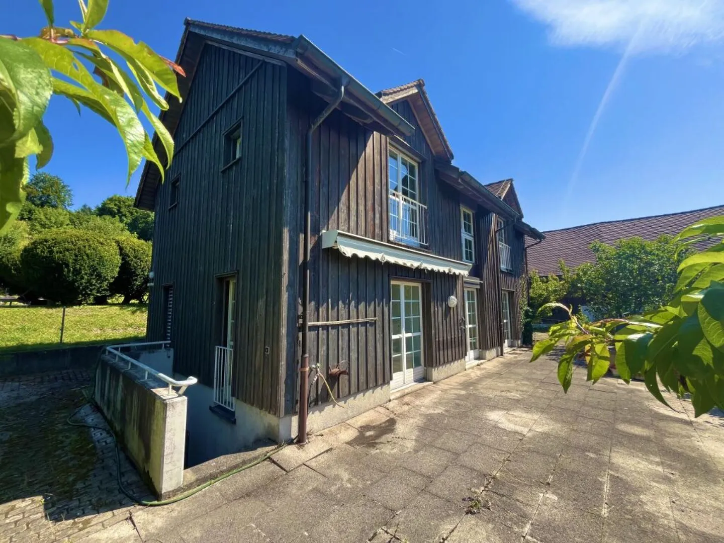 Two properties with rarity value and unobstructed lake view! - Photo 17 of 18