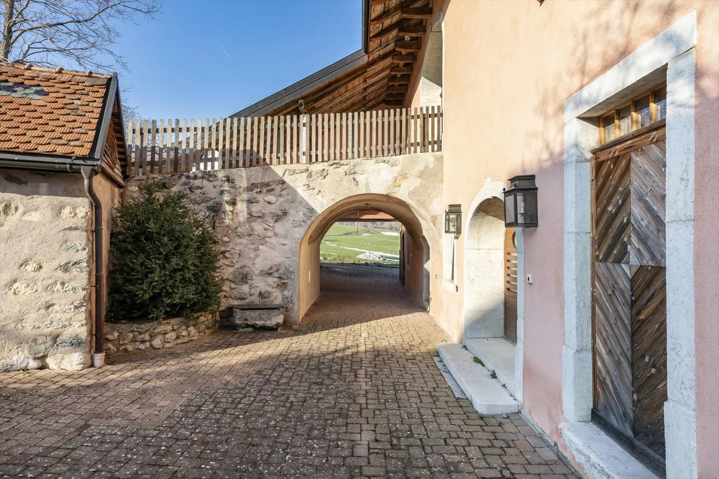 Magnifica residenza ristrutturata del XIX secolo - Foto 3 di 13