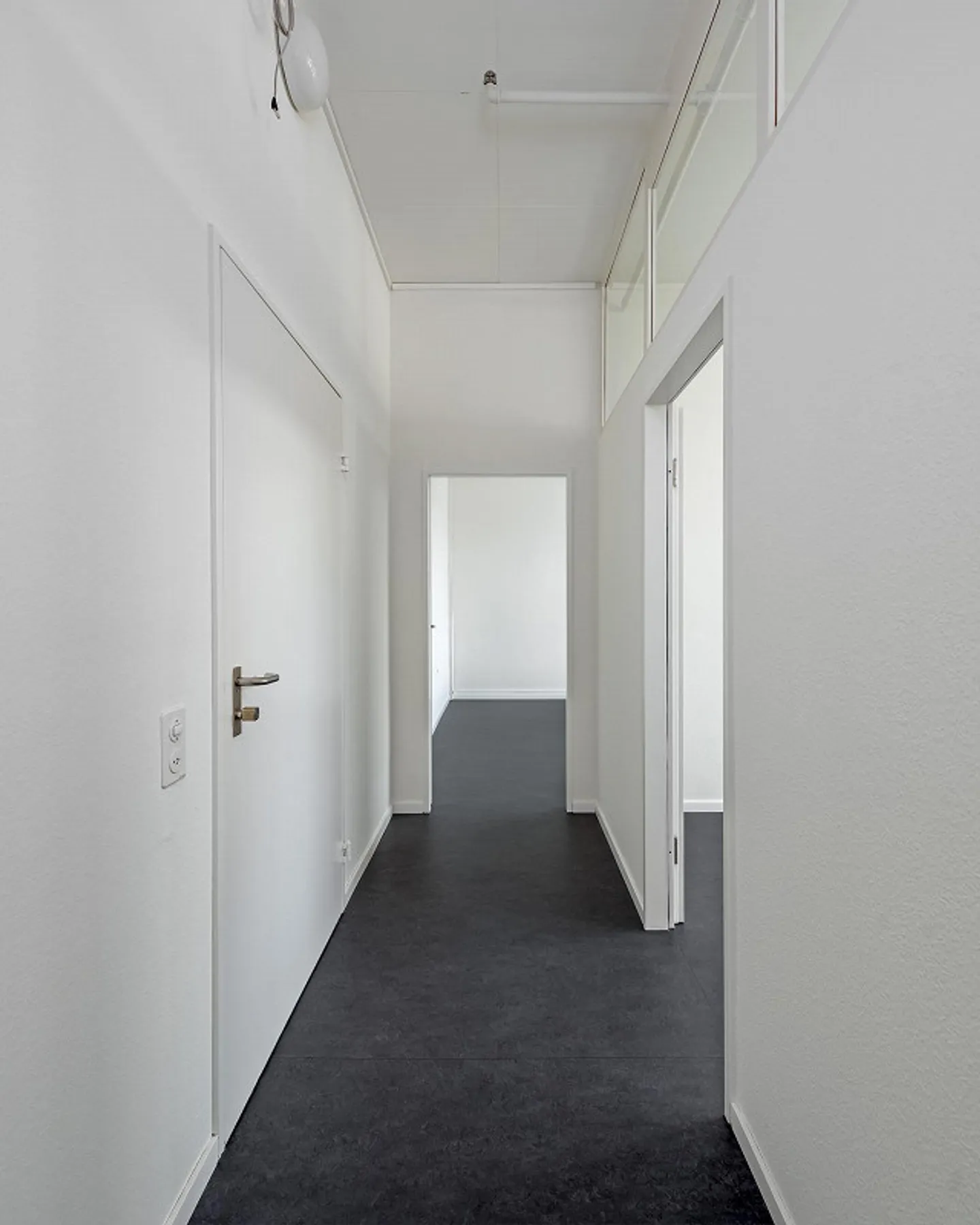 Espace pour idées : Bureau charmant avec 3 pièces - Photo 5 sur 11