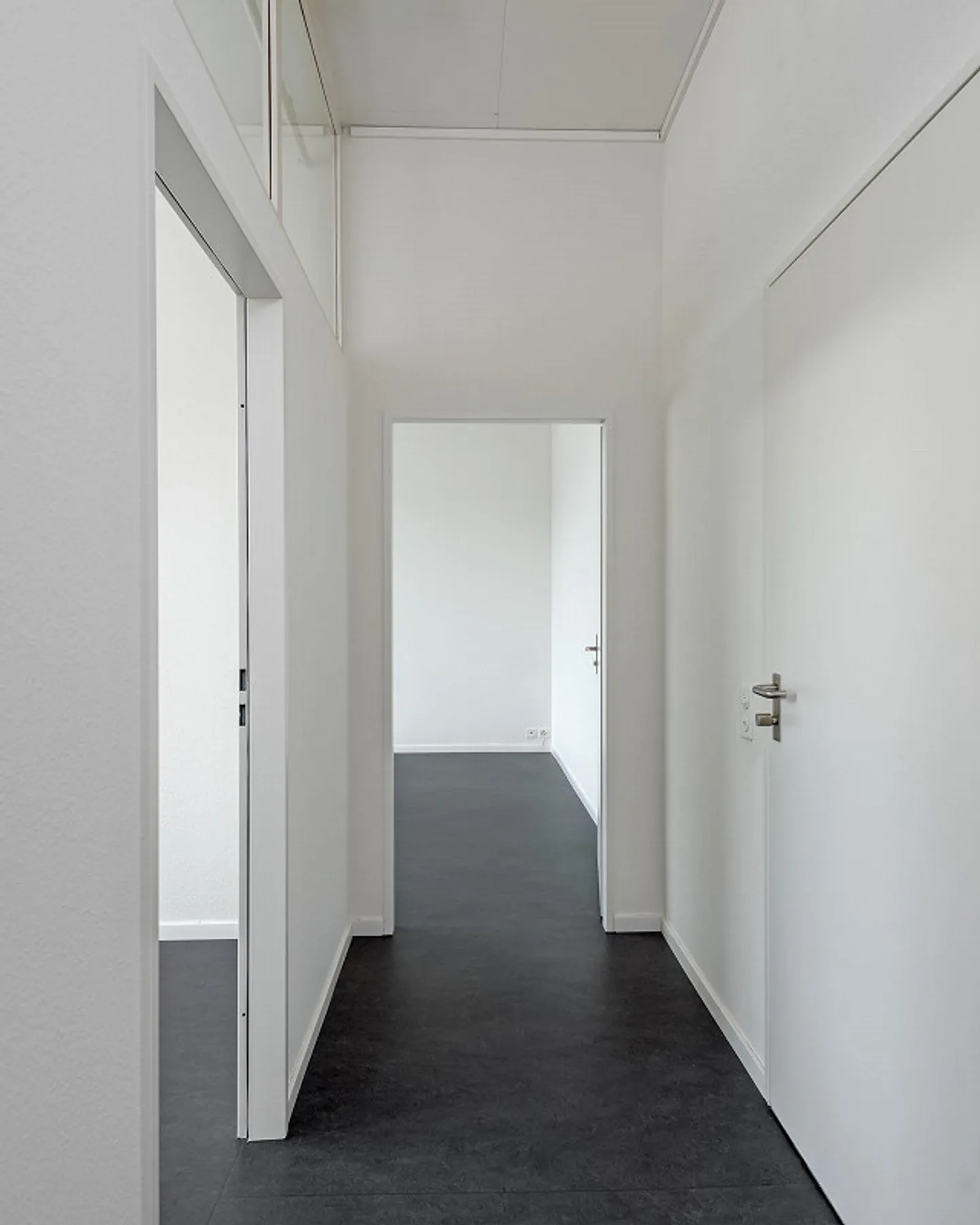 Espace pour idées : Bureau charmant avec 3 pièces - Photo 6 sur 11