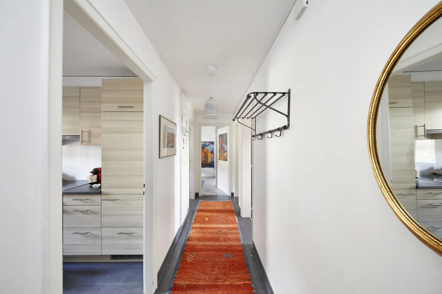 Renoviertes Apartment in Aux Geneveys - Foto 3 von 11