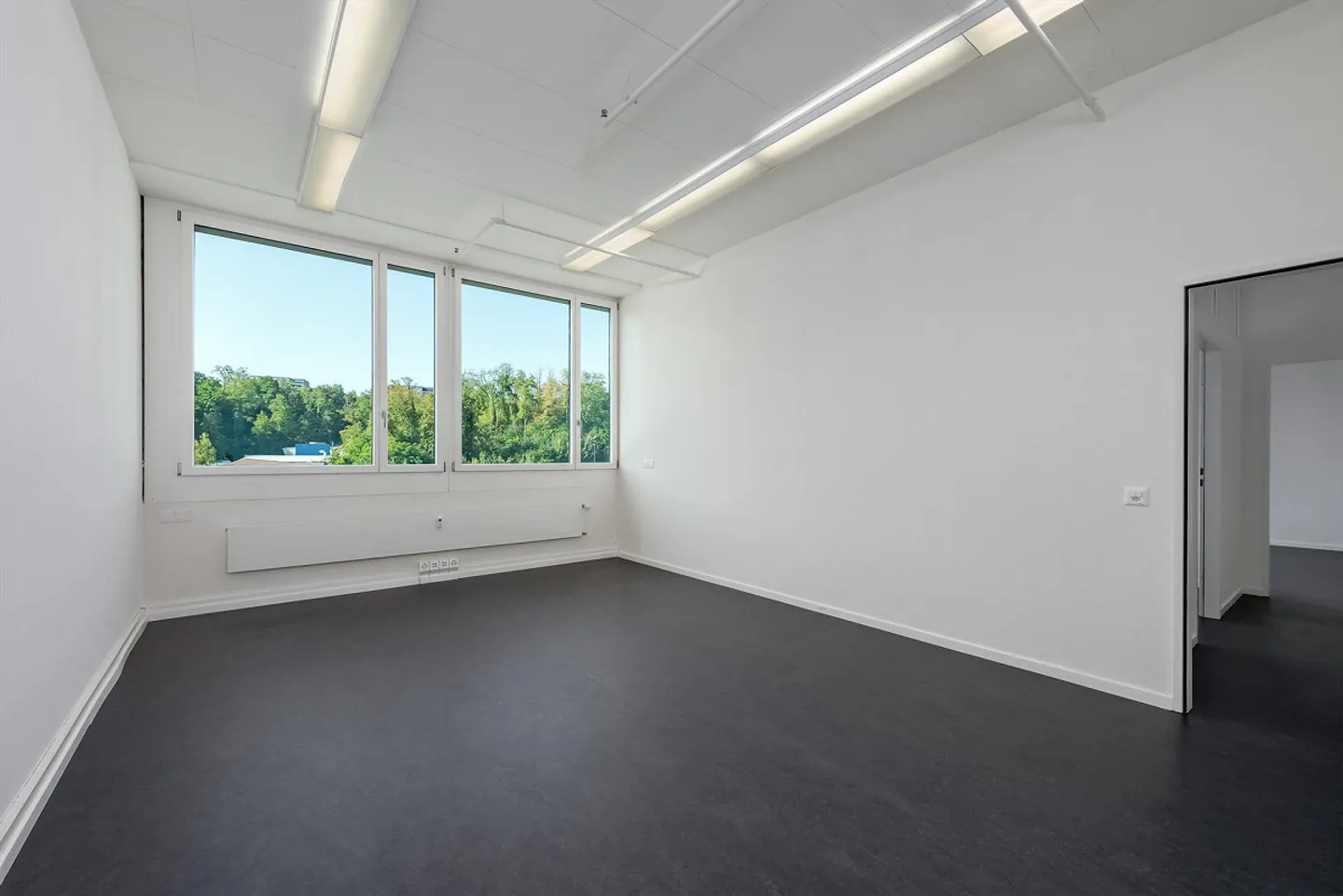 Espace pour idées : Bureau charmant avec 3 pièces - Photo 8 sur 11