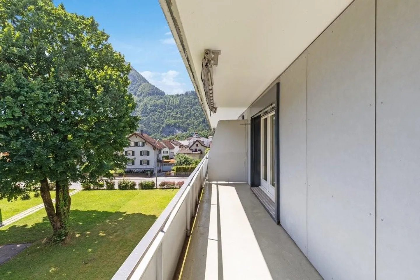 RENT WITHOUT DEPOSIT - Enjoy the mountain view in peace - Photo 2 of 9