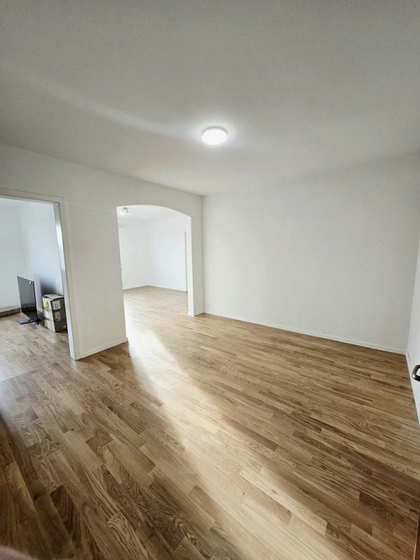 Appartement attrayant de 3,5 pièces avec balcon au 1er étage - Photo 1 sur 8