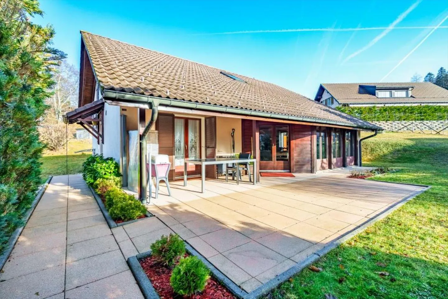Villa 5.5 Zimmer - Foto 1 von 13