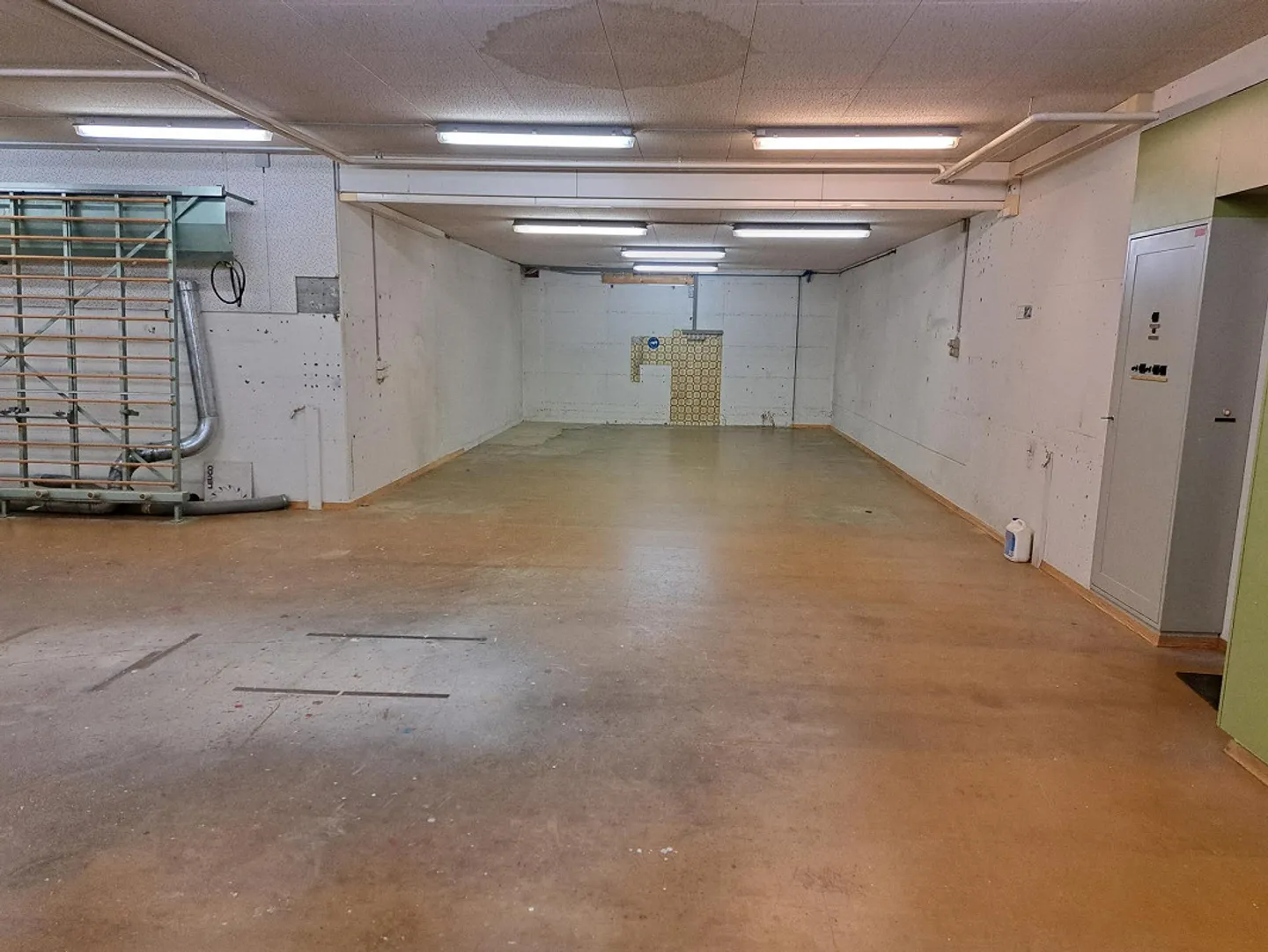 Lager-/Gewerberaum mit bequemem, ebenerdigem Zugang - Foto 2 von 4