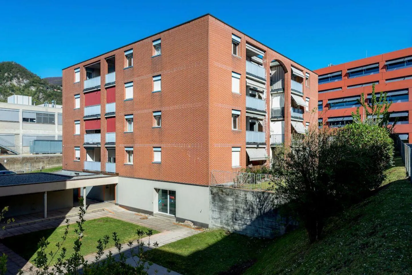 Appartamento Ristrutturato Vicino alla Stazione - Foto 1 di 8