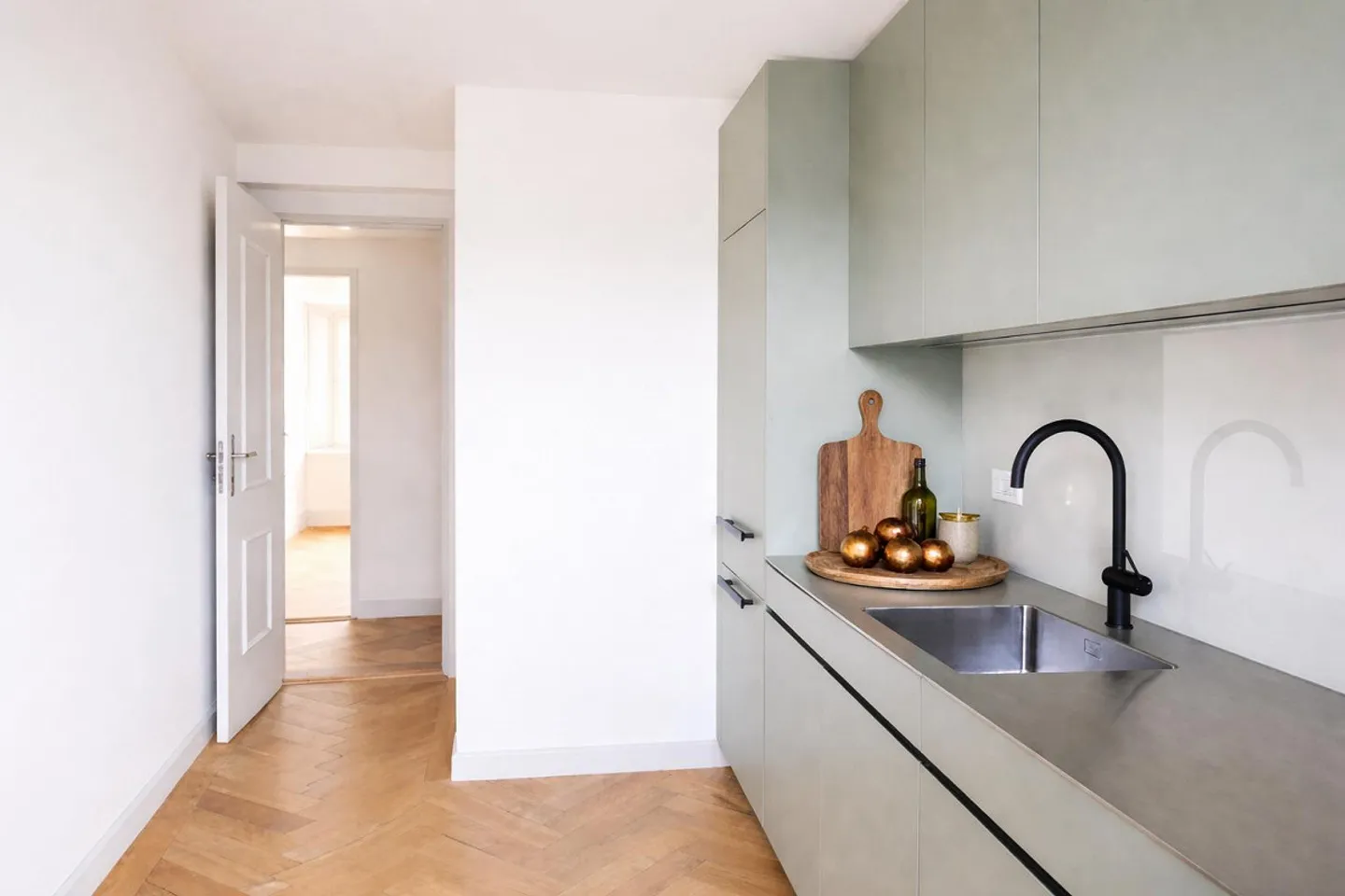 A jewel above the rooftops of Weissenbühl - Photo 5 of 13