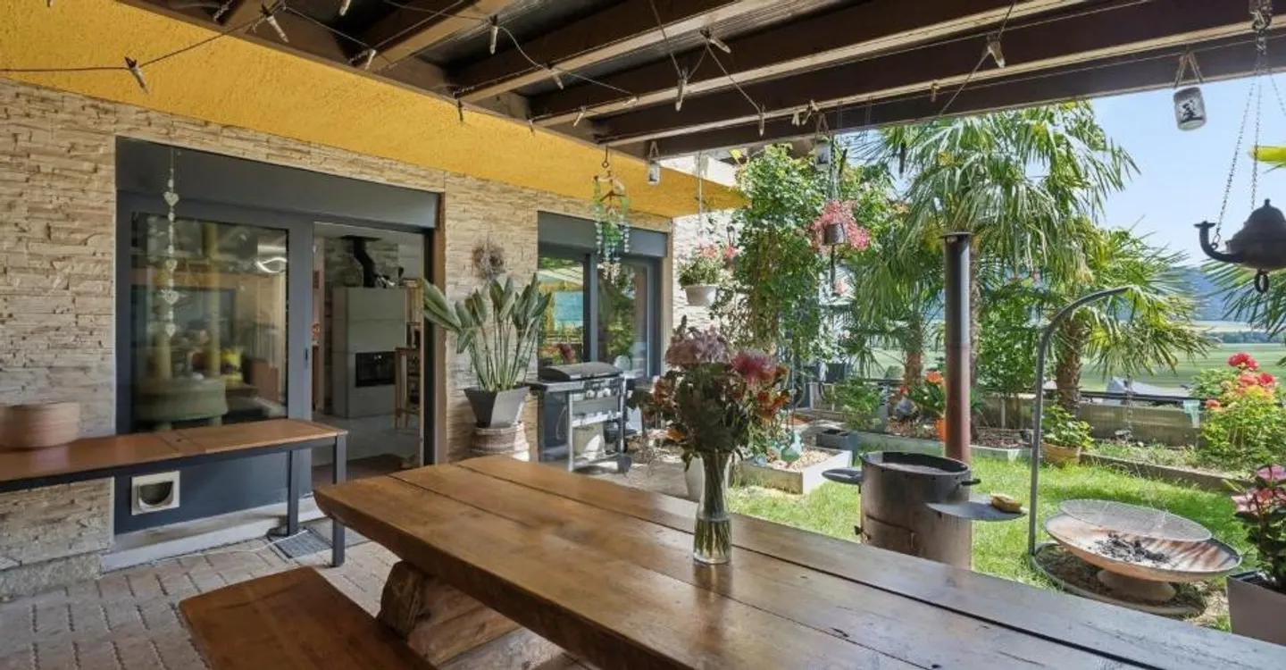 Spacious villa with panoramic view and independent spaces - Photo 6 of 10