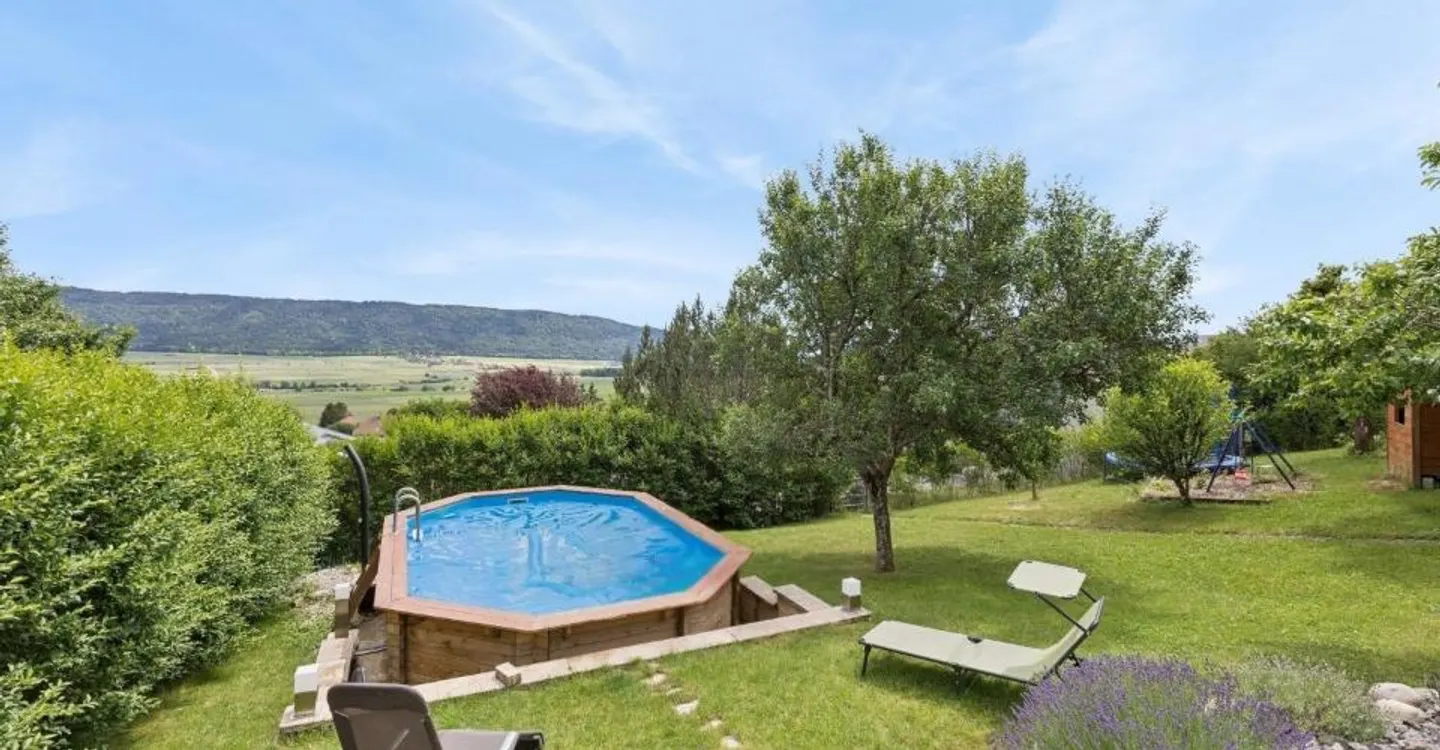 Spacious villa with panoramic view and independent spaces - Photo 8 of 10