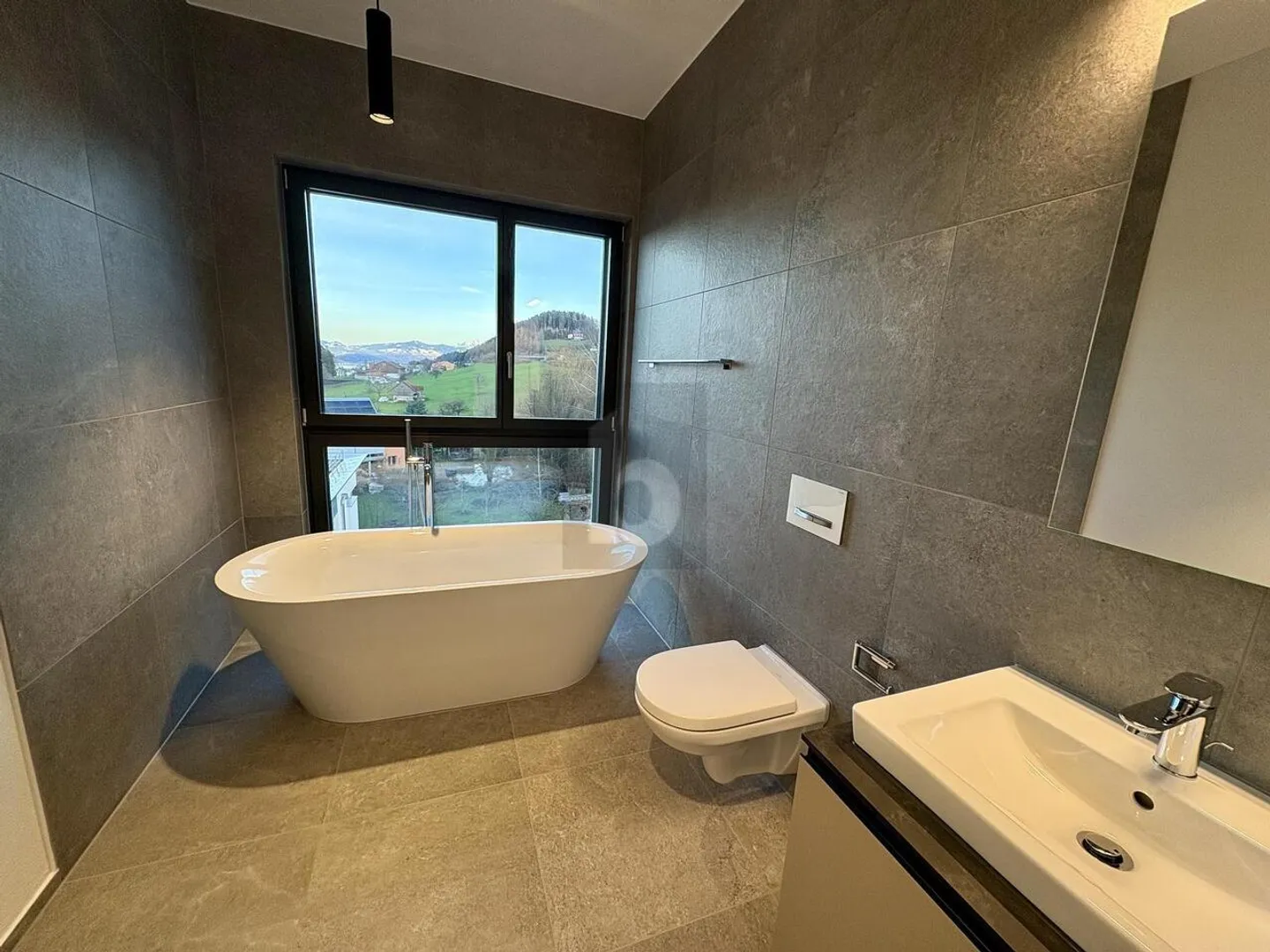 HIGH-QUALITY, FIRST OCCUPANCY WITH A VIEW OF NATURE - Photo 4 of 6